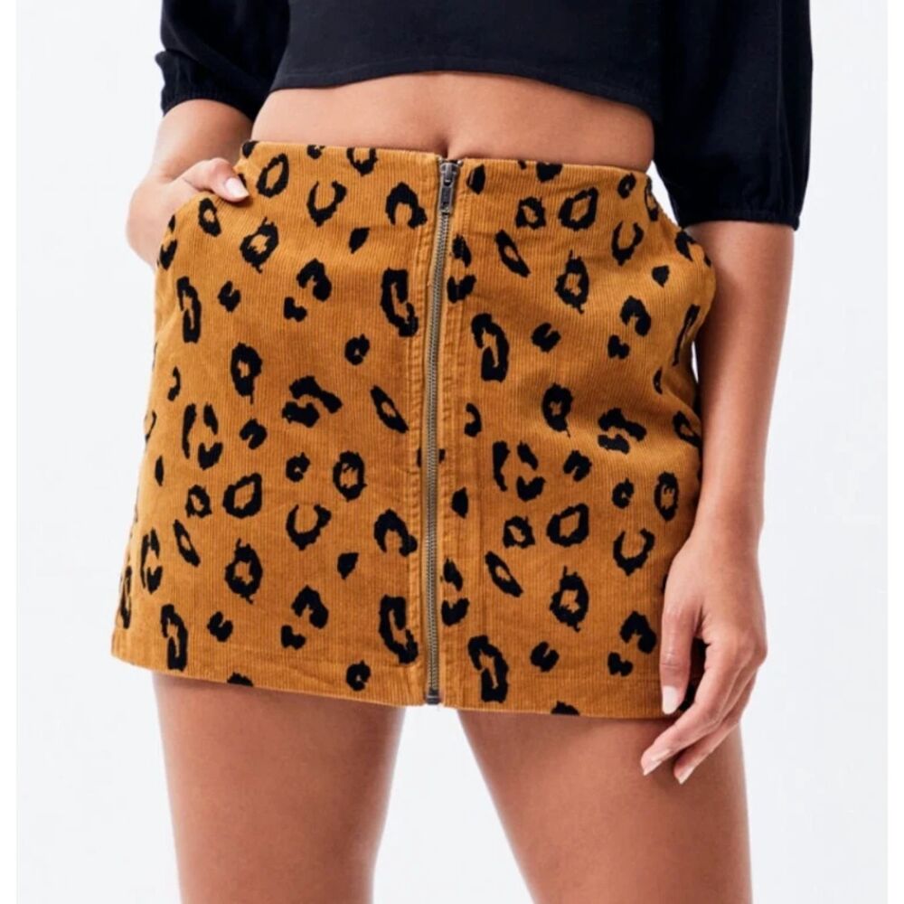 Obey Abbott Leopard Print Corduroy Zip Front Mini Skirt in Tan & Black size 30